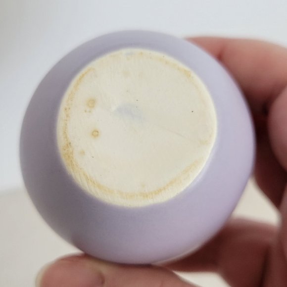 Beautiful Pastel Purple Bud Vase - Picture 9 of 10